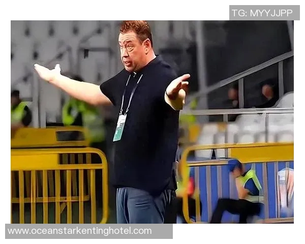 意外!他是申花下课教练中仅有逆袭的佼佼者,现在带全北现代夺冠 意外!他是申花下课教练中仅有逆袭的佼佼者,现在带全北现代夺冠